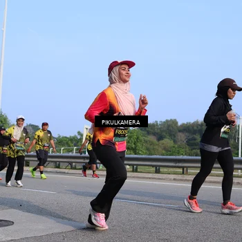 Runner Photo 6331645