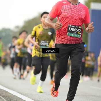 Runner Photo 6331668