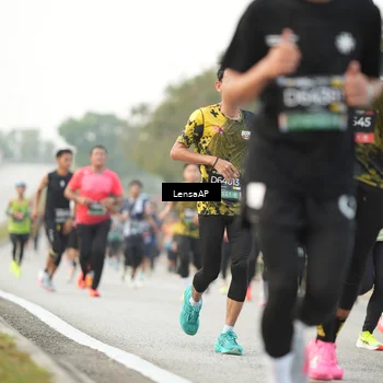 Runner Photo 6331749