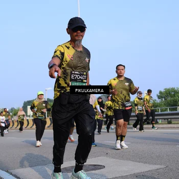 Runner Photo 6331867