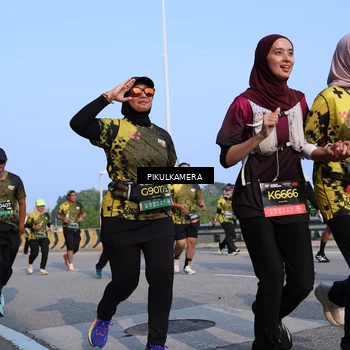 Runner Photo 6331877