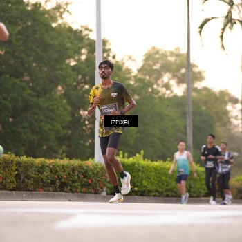 Runner Photo 6331894