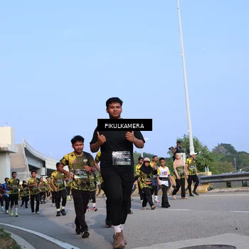 Runner Photo 6332033