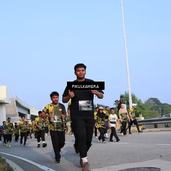 Runner Photo 6332040