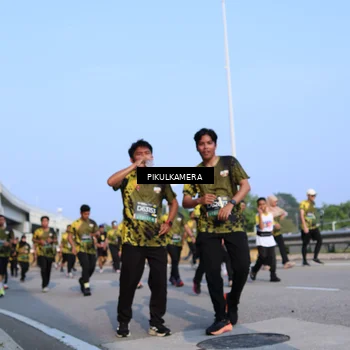 Runner Photo 6332089