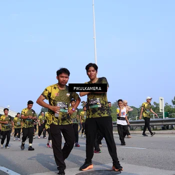 Runner Photo 6332108
