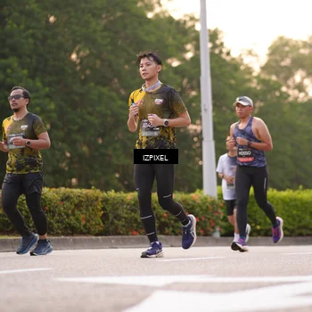 Runner Photo 6332158