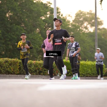 Runner Photo 6332160