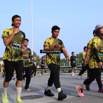 Runner Photo 6332173