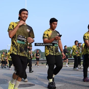Runner Photo 6332193