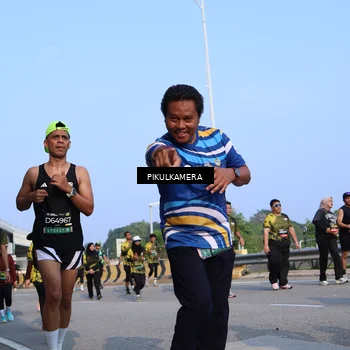 Runner Photo 6332235