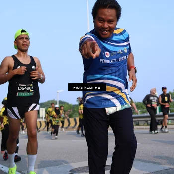 Runner Photo 6332280