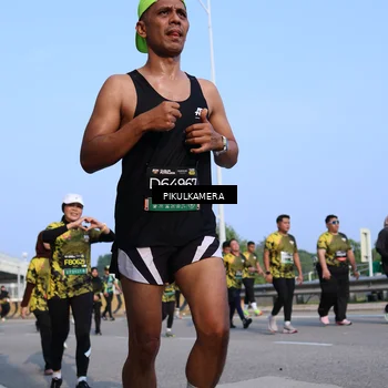 Runner Photo 6332328
