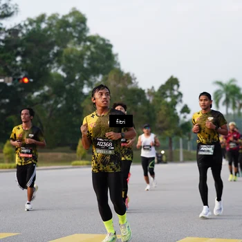 Runner Photo 6332343