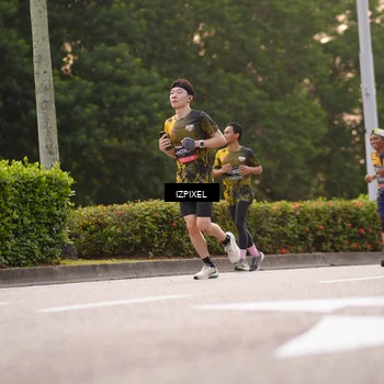 Runner Photo 6332373