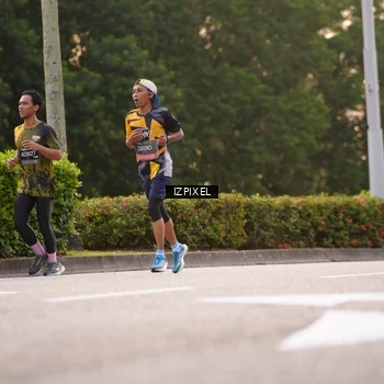 Runner Photo 6332384
