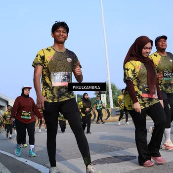 Runner Photo 6332396
