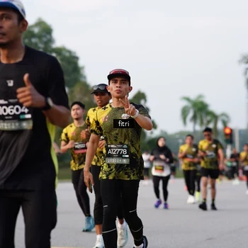 Runner Photo 6332412