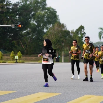 Runner Photo 6332417