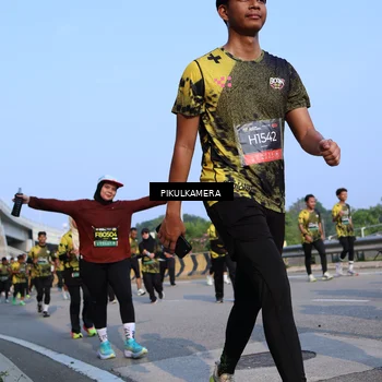 Runner Photo 6332423