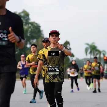 Runner Photo 6332425