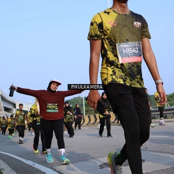 Runner Photo 6332429