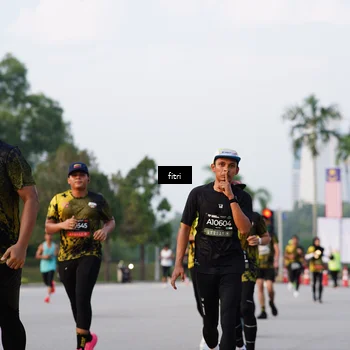 Runner Photo 6332476