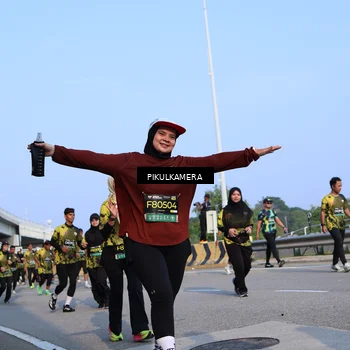 Runner Photo 6332479
