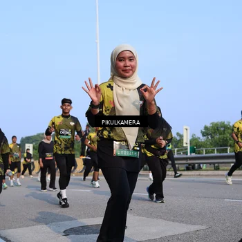 Runner Photo 6332500