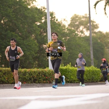 Runner Photo 6332521