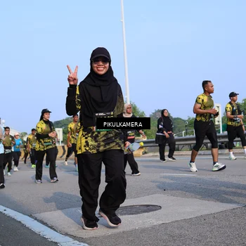 Runner Photo 6332547
