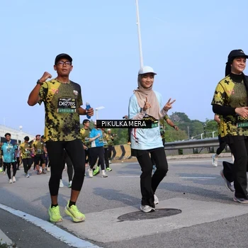 Runner Photo 6332586