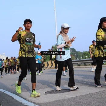 Runner Photo 6332605