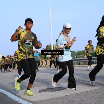 Runner Photo 6332629