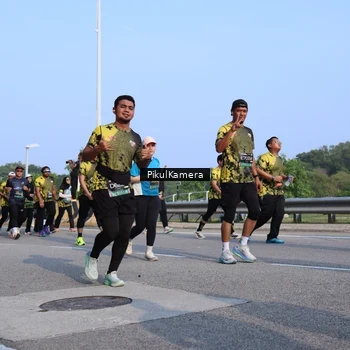 Runner Photo 6332667
