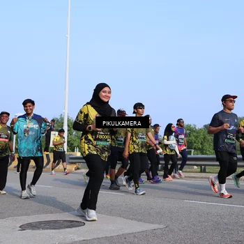 Runner Photo 6332724