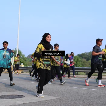 Runner Photo 6332752