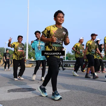 Runner Photo 6332770