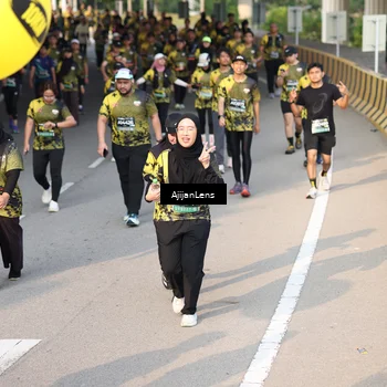 Runner Photo 6332812
