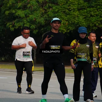 Runner Photo 6332856