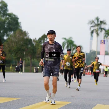Runner Photo 6332876