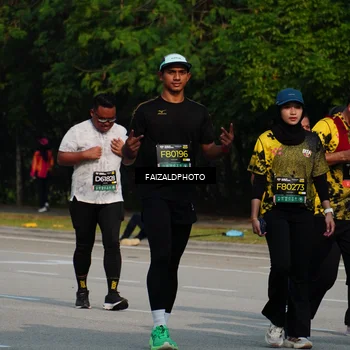 Runner Photo 6332898
