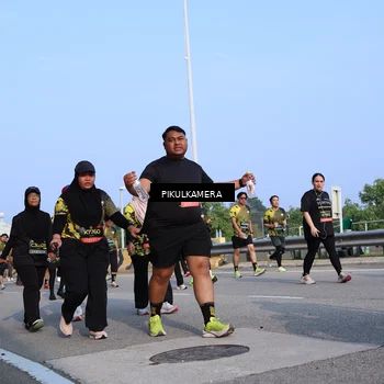 Runner Photo 6332935