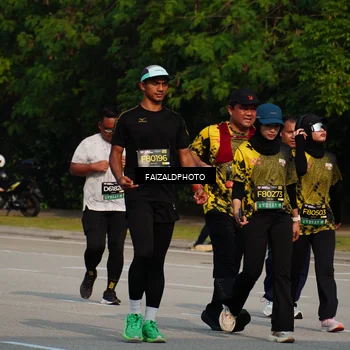 Runner Photo 6332936