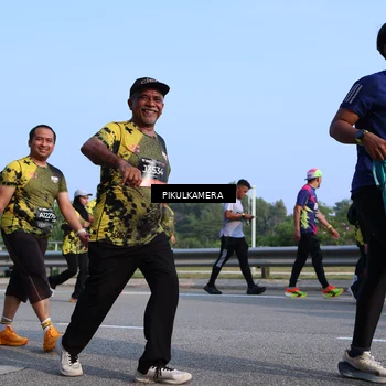 Runner Photo 6332937