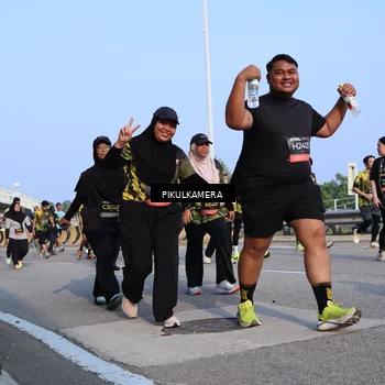Runner Photo 6332992