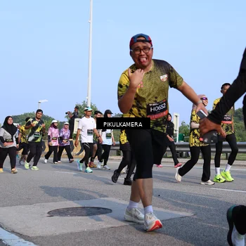 Runner Photo 6333107