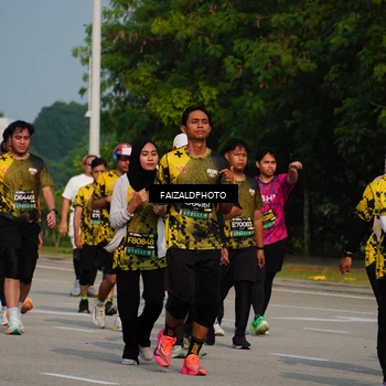 Runner Photo 6333116