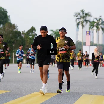 Runner Photo 6333356
