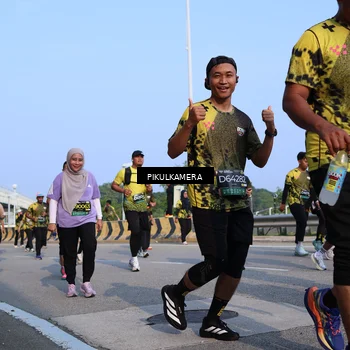 Runner Photo 6333374